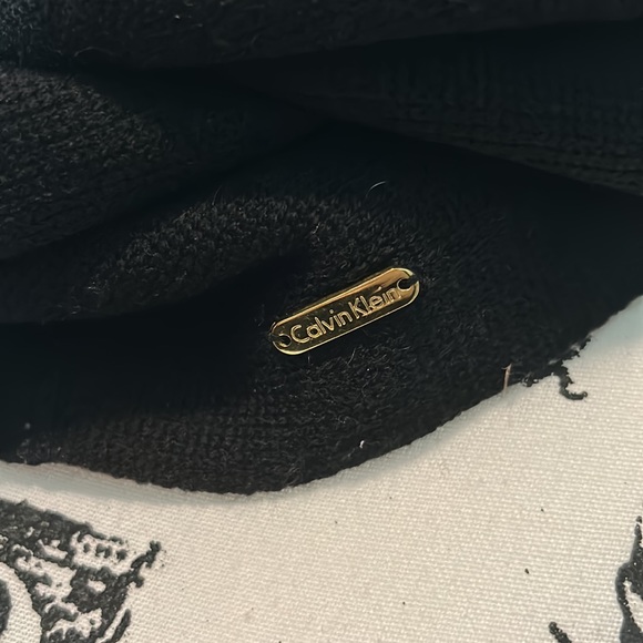 Calvin Klein Infinity Scarf - Picture 3 of 4